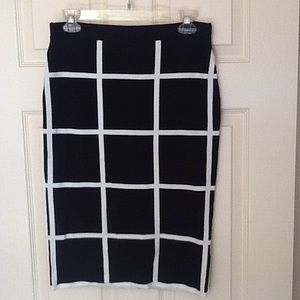 Final sale New Size XS washable Vince Camuto skirt